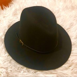 SOLD - NWT - Banana Republic Black Hat